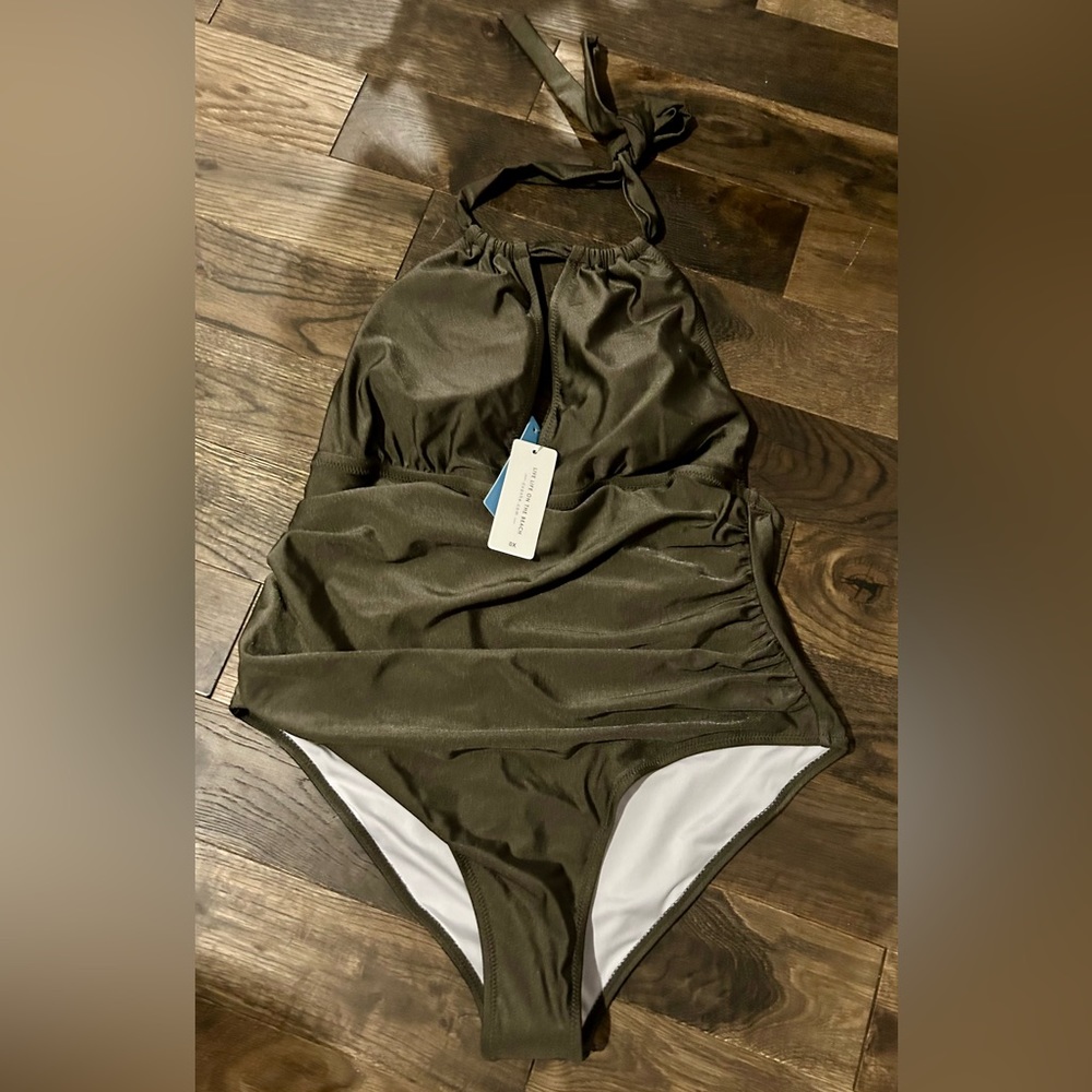 Cupshe Halter One Piece 0X NWT